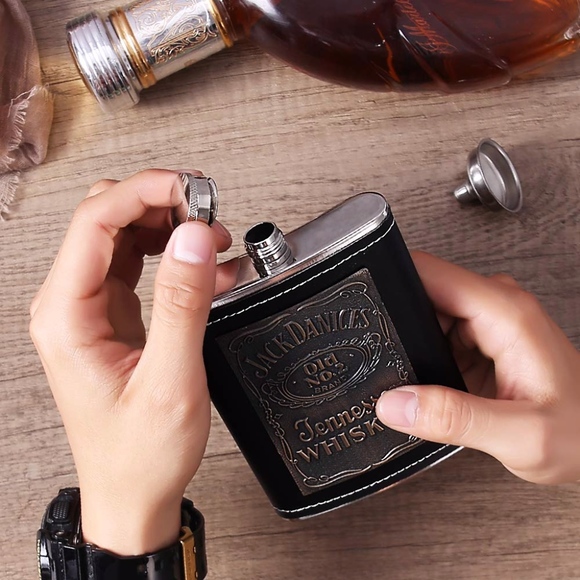 Leather & Stainless Steel Jack Daniel's Flask NWT - Picture 7 of 7